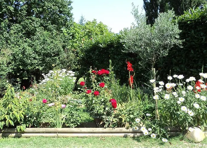 Della Luna Bed & Breakfast *